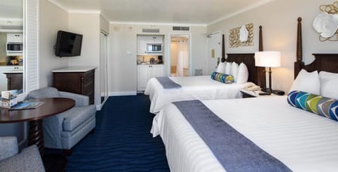 Unit with 2 Double size beds