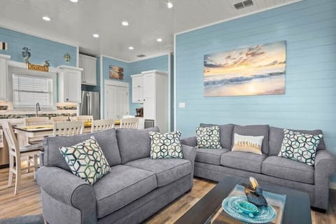 Open floor plan!