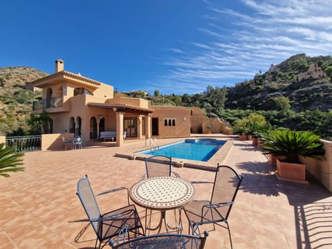 Casa Jacaranda - wrap around terrace, pool, relaxation areas & stunning views