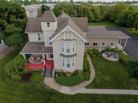 Your Gateway to Marblehead, Put-in-Bay, and Kelleys Island