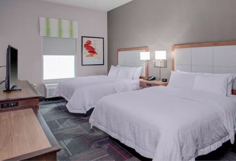 Unit with comfortable beds
