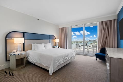 "Great rooms, as advertised with terrific views and plenty of space for our entire family. The location is great" - Josh A.