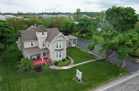 Overhead Drone Entire House