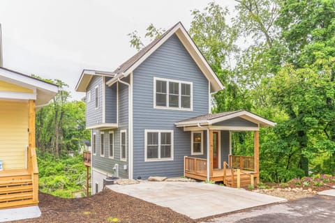 Welcome to Alma Lane!