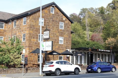 Kings Bridge Bar and Restaurant, next door