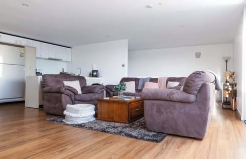 Very well connected living areas but open and spacious