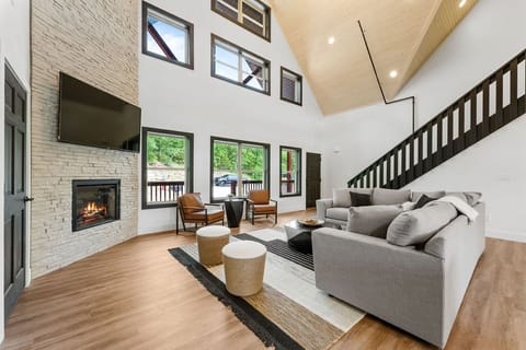 Main level living room