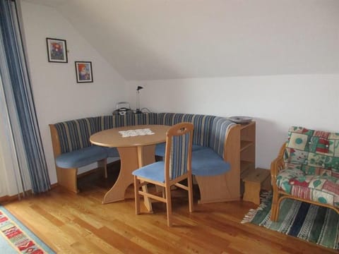 Ferienwohnung 2-3 Personen - Haus Gatternig Gerlinde Meißnitzer Farm Stay in Carinthia, Austria