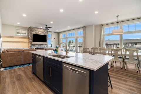 2nd Floor Suite B Kitchen