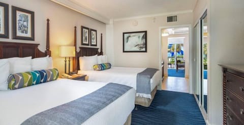 Unit with 2 Double size beds