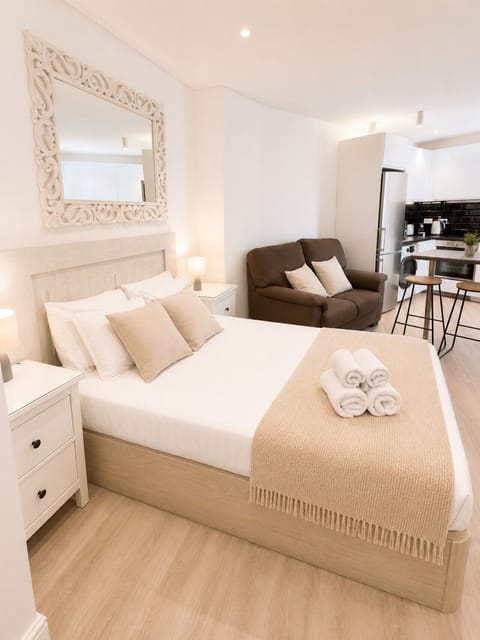 Studio Apartment Double Bed