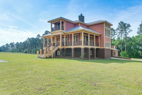 Fitzgerald Vacation Rental | 3BR | 4BA | 3,400 Sq Ft | Step-Free Entry