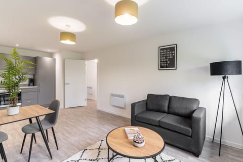 36 Waterside Place, Taunton - Host & Stay