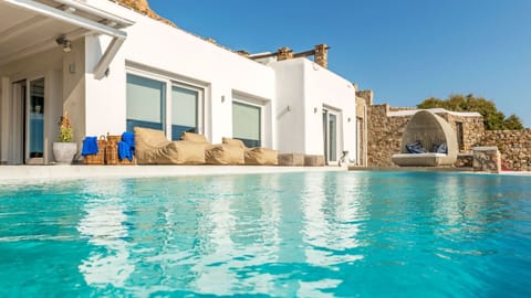 Balcony / Terrace / Patio, Building Exterior, Pool, Room Detail, Spring, Summer