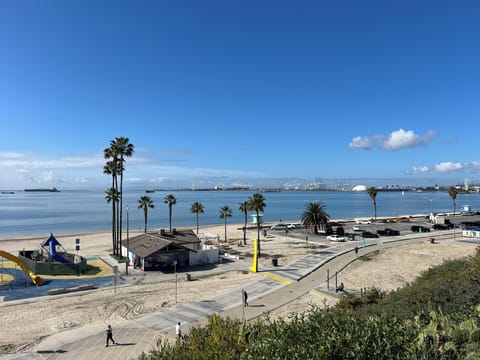 3 min from the ocean