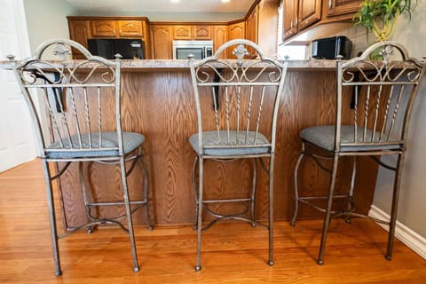 Elegant dining table, perfect for enjoying meals