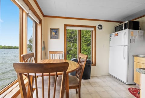 Fully equipped kitchen!