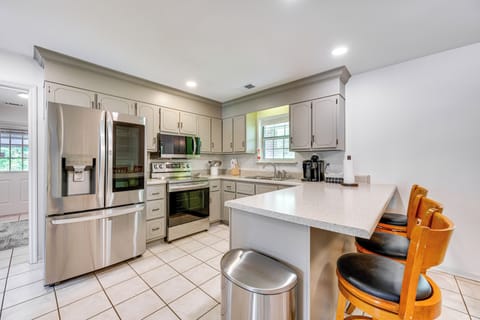 Kitchen | Cooking Basics | Blender | Toaster