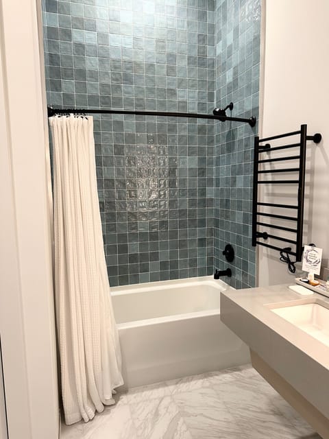 Tiled Shower with Bathtub