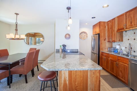 Snack Bar to have a chat with the cook