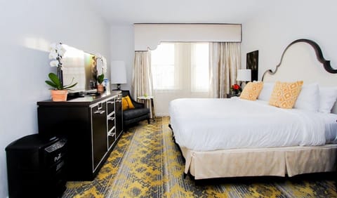 King size bed