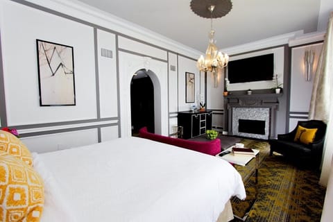 King size bed