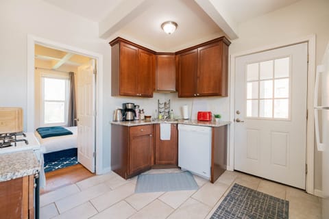 Spacious counters and modern appliances make cooking a breeze!