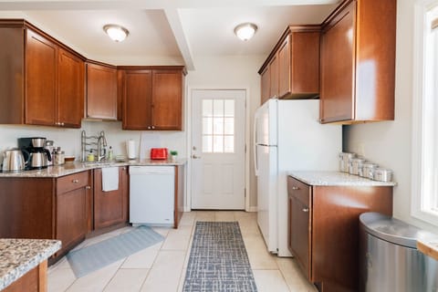 Fully equipped and ready for you to whip up your favorite meals.