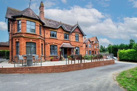 Characterful exterior with communal terrace