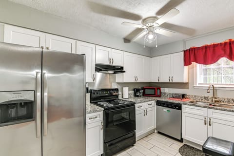 Kitchen | 1st Floor | Dishwasher | Cooking Basics | Drip & Pod Coffee Makers