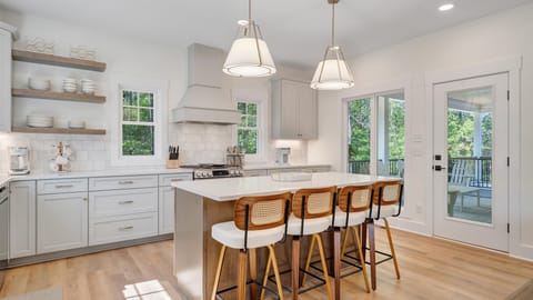 Open Gourmet Kitchen (2)