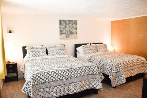 Bedroom 2 with 2 Queen Beds