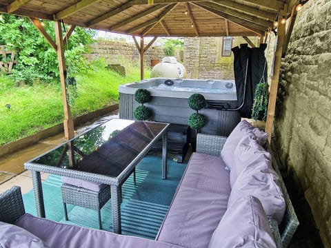 Hot tub | The Old Church, Rossendale