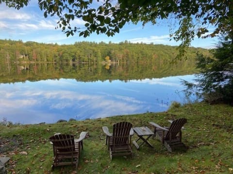 Ready for your evening cocktail?  Water's Edge has the perfect spot for you to enjoy it.