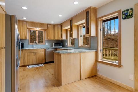 2daf52f6-06ee-4b3a-982e-2c81fd33b0b1