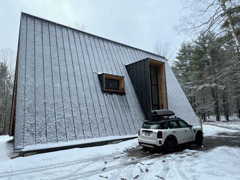 Main/eastern 20' high glass entrance