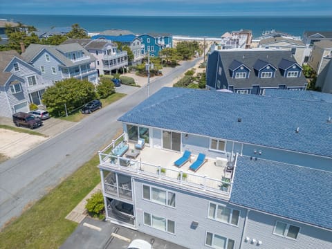 Welcome to 16 Houston St! Steps From the Beach