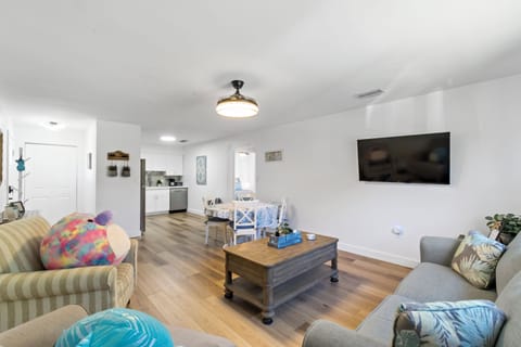 Great room style. Smart TV for streaming services.
Pull out Sofa Bed (Queen)