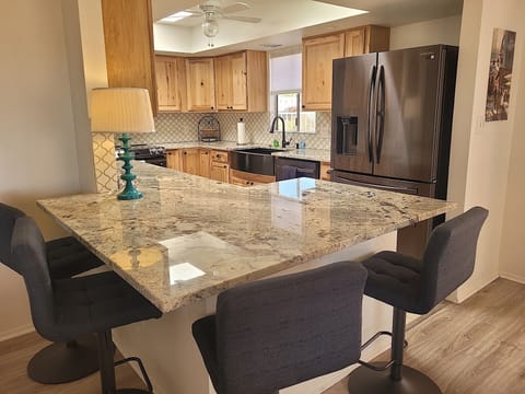 Kitchen breakfast counter