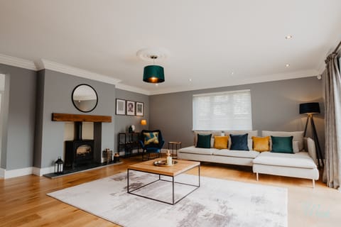 Living Room (1)
