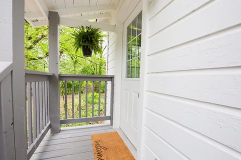 Enjoy a private entrance and dedicated parking for 2 cars.