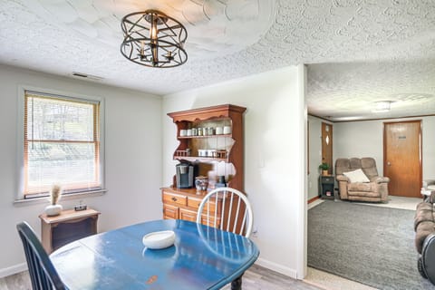 Dining Area | Dishware & Flatware