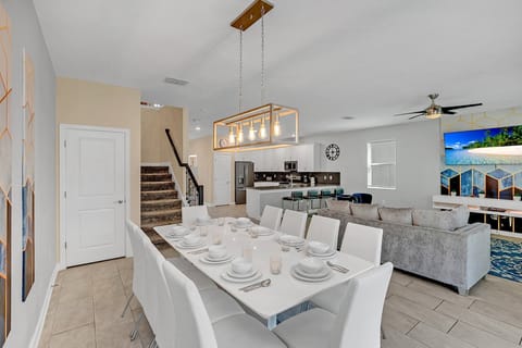 Modern Dining area to enjoy the food together with loved ones