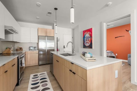 Large double door fridge, freezer, kitchen island, 4 bar stools