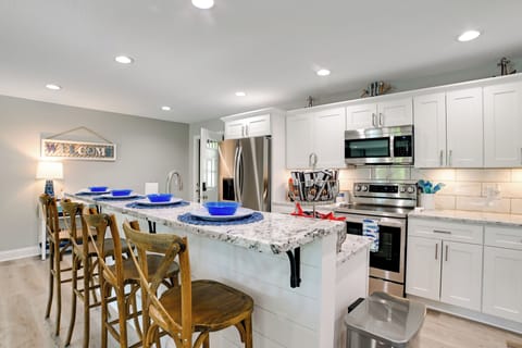 Kitchen | Cooking Basics | Keurig/Drip Coffee Maker