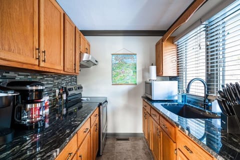 Full Service Kitchen