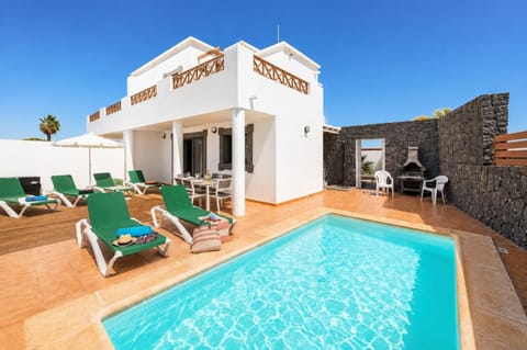 Private pool and terrace