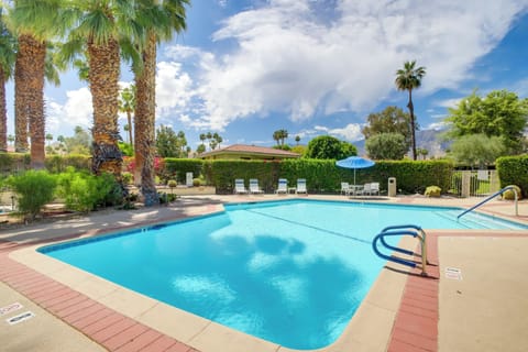 Sunrise East Amenities | 6 Outdoor Pools | 6 Hot Tubs