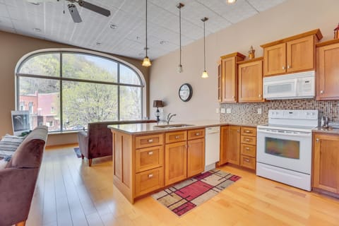 Kitchen | Mr. Coffee Coffee Maker | Dishwasher