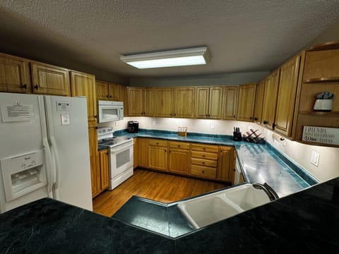 Large kitchen with tons of countertop space